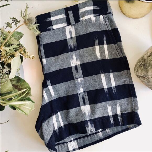 ANN TAYLOR LOFT Black White Grey Plaid Checkered Striped Riviera Chino Shorts 6 - Picture 1 of 7